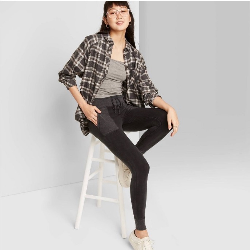 Wild Fable high-waisted pocket leggings